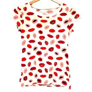 🌈 6/$60 Lips Kiss T-shirt Wound Up White Red Pink Women’s Size Medium